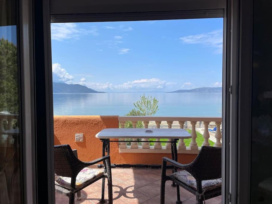 Pampas Seafront Villa, 6 Bedrooms, North Evvoia Kanatádhika Eksteriør bilde