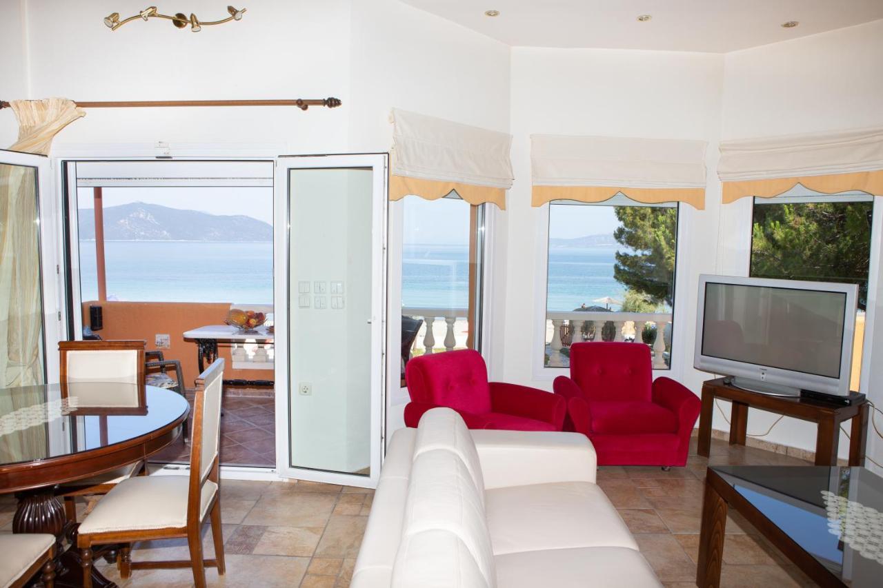 Pampas Seafront Villa, 6 Bedrooms, North Evvoia Kanatádhika Eksteriør bilde